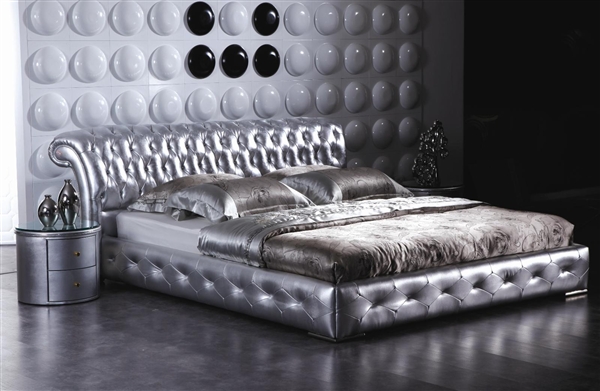 Silver Montecito Platform Bed